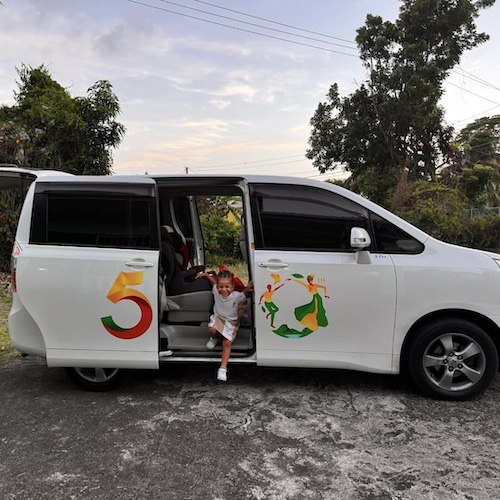 Easy Taxi Tours Children's transport